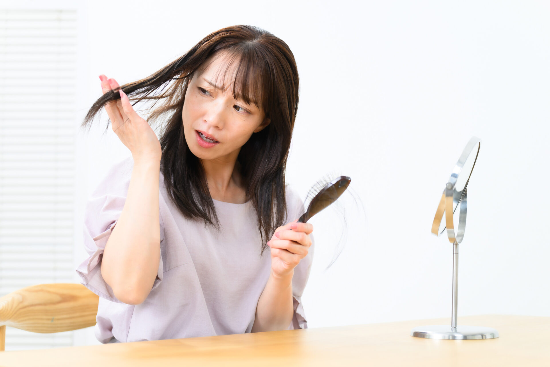 女性のびまん性脱毛にHARG+療法は効く？｜“老け見え”を防ぐ、まゆりな式治療アプローチ